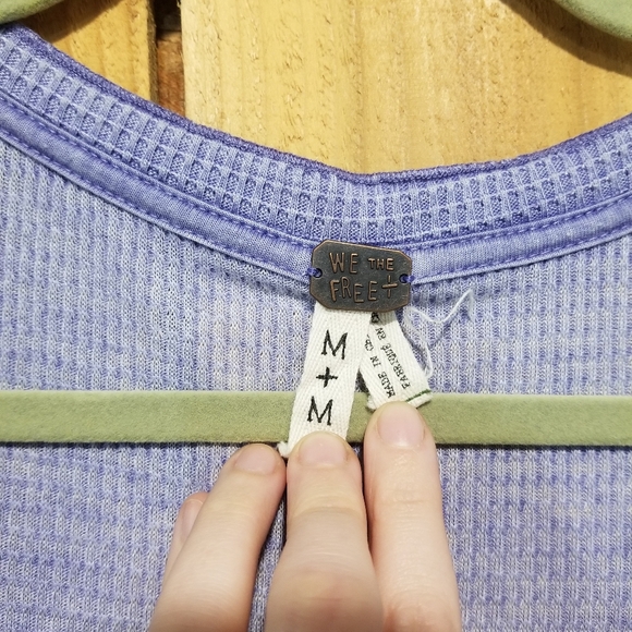 Medium We The Free blue boho raglan top - Picture 4 of 4